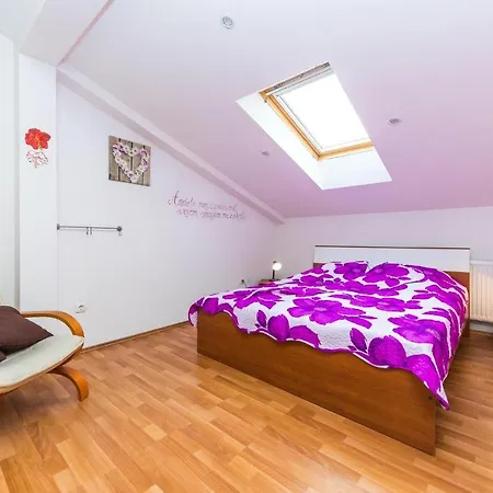 3 Bedroom Gorgeous In Apartman