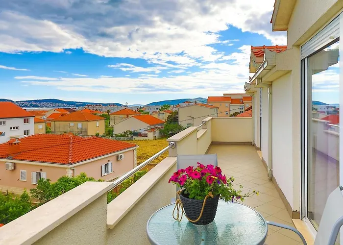 3 Bedroom Gorgeous In *