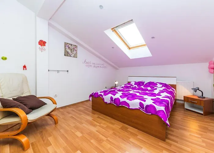 3 Bedroom Gorgeous In Apartman
