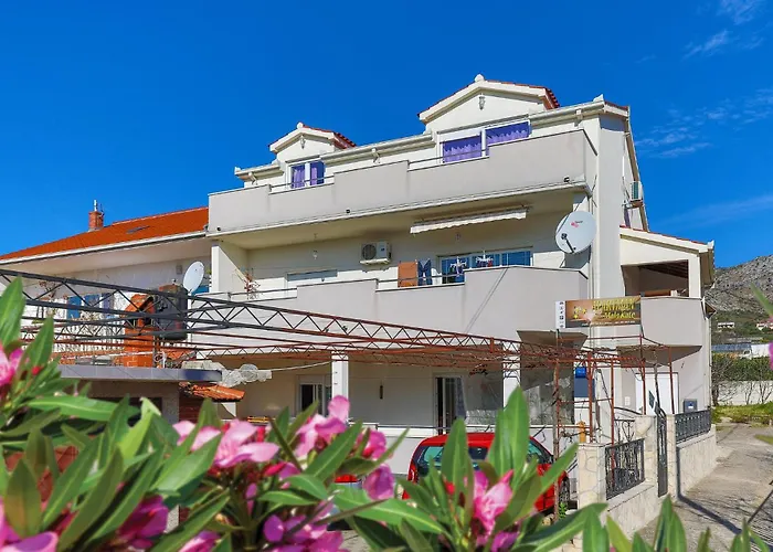 Appartement 3 Bedroom Gorgeous In
