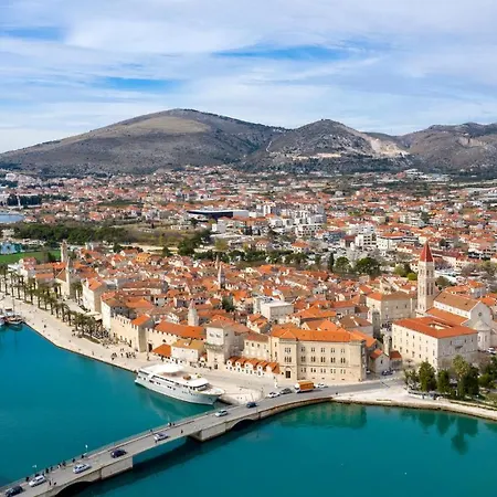 Apartman 3 Bedroom Gorgeous In